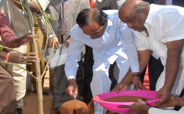 ensuretoachievetargetofgreentelangana:kcr